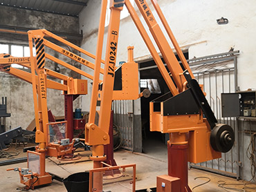 パワーアシスタントロボットの腕を使用する利点は何ですか?